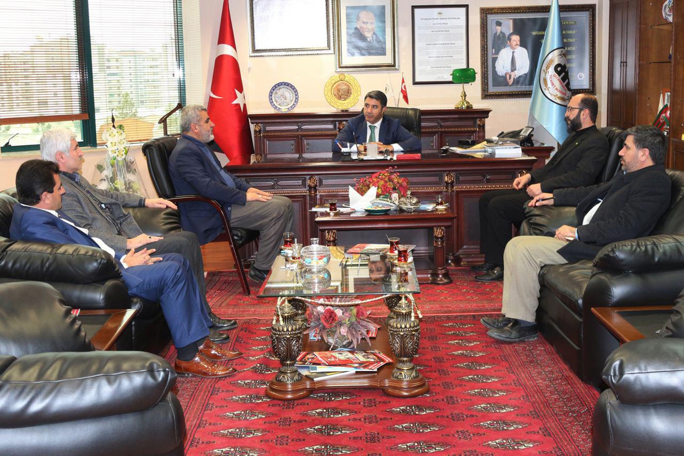 Turgut: Diyarbakır’ın ekonomisi çöktü Turgut: Diyarbakır’ın ekonomisi çöktü
